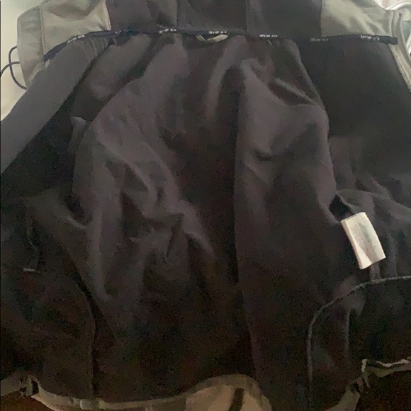 Level Six fleece lined shell - **mint condition** - Picture 5 of 6